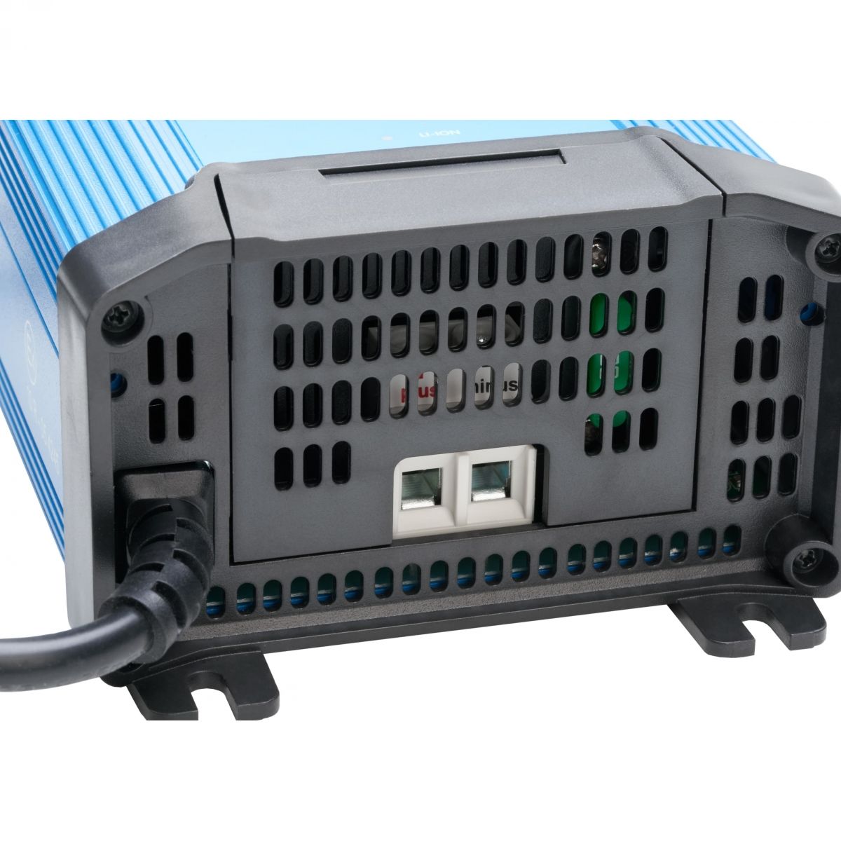 Victron Energy Bluesmart IP22 12V 20A 1 izlaz 230V punjač