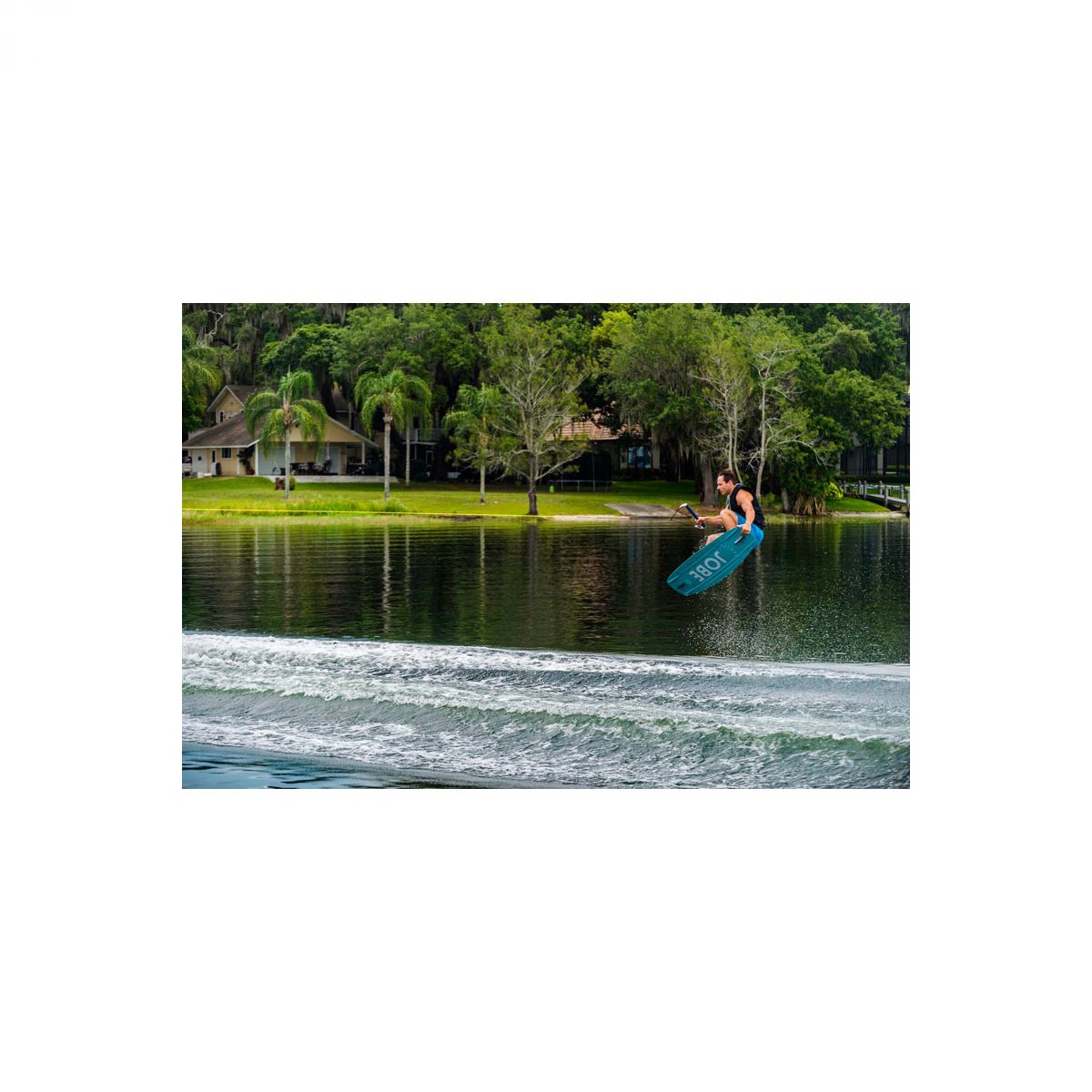 JOBE Wakeboard VANITY 141 & Maze Bindings Package