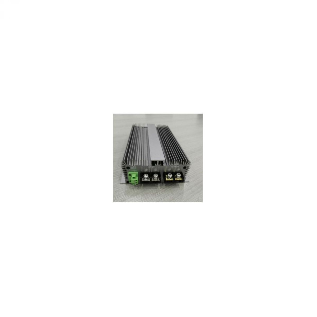RoyPow DC-DC punjač LifePo4 baterija 12-24V 30A