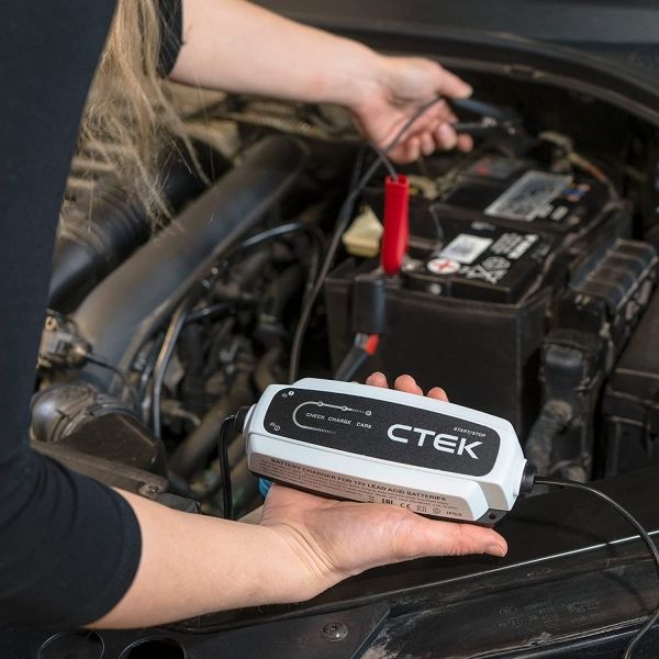 CTEK CT5 START/STOP punjač akumulatora za 12V WET AGM GEL